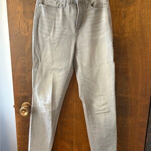 Denizen from Levi's Light Gray Women's Skinny Jeans